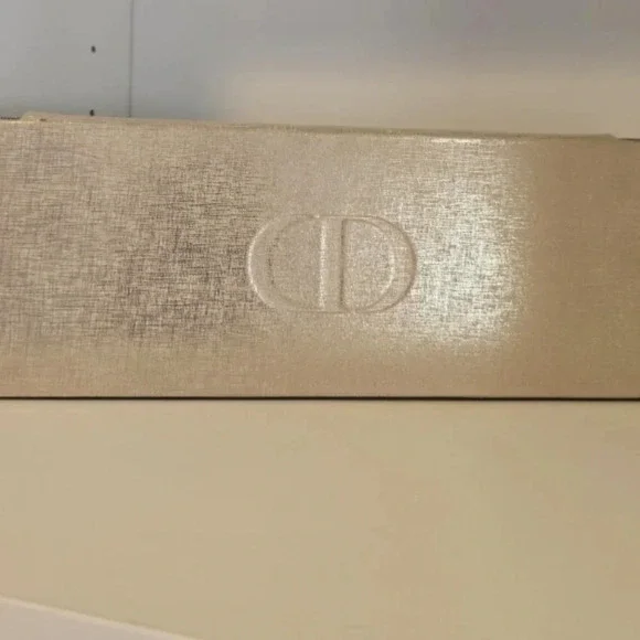 Dior Prestige 7pc Set with Gold Piano Case - Picture 2 of 2